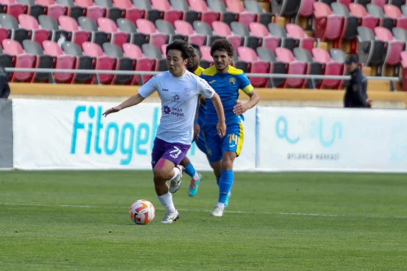 Samir Abasov 3 futbolçunun “Sumqayıt”da qalmasını istəyir
