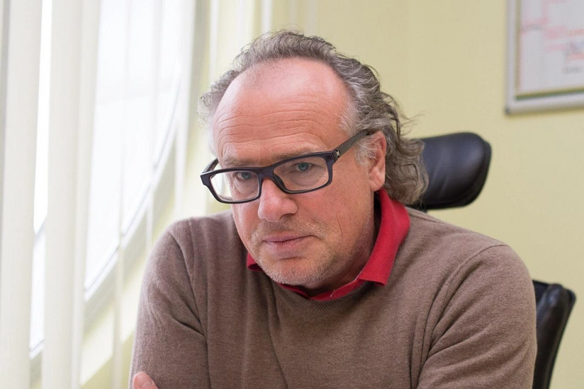 Bernard Lippert: Ayntraxtın Qarabağa uduzmasına görə kədərliyəm