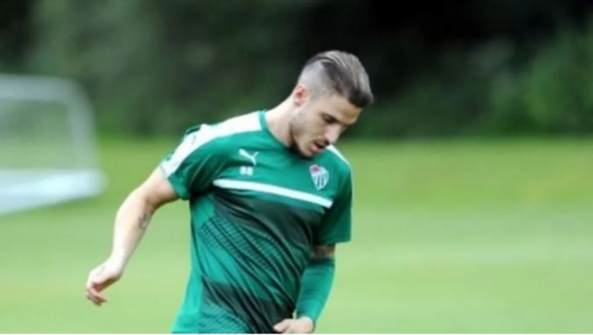 “Bursaspor” Azərbaycan millisinin futbolçusunu məşqlərdən kənarlaşdırıb