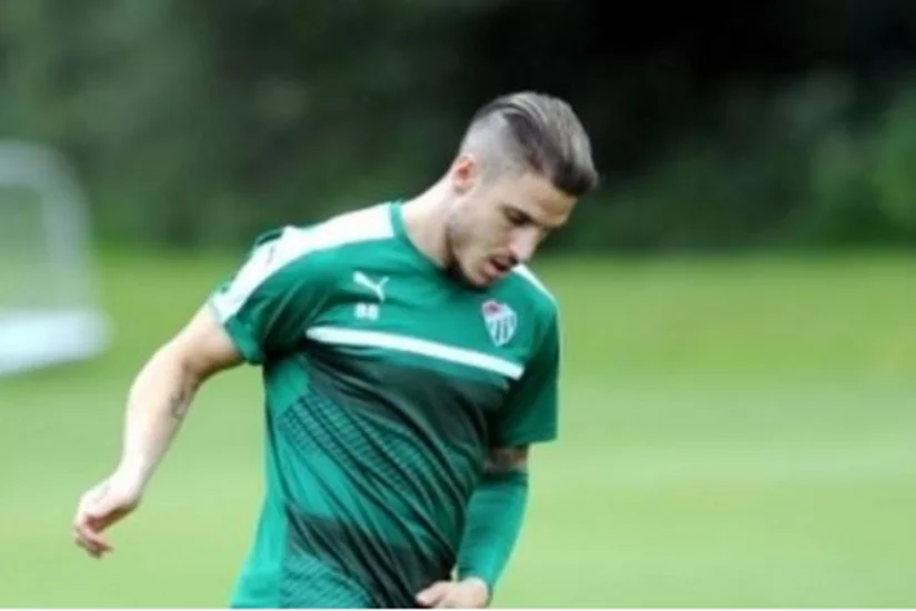 “Bursaspor” Azərbaycan millisinin futbolçusunu məşqlərdən kənarlaşdırıb