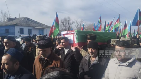 Предан земле погибший вчера в ДТП в Лачыне военнослужащий Сахават Ахундов