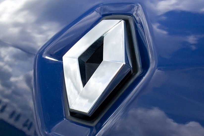 Скорость новых автомобилей Renault ограничили для безопасности