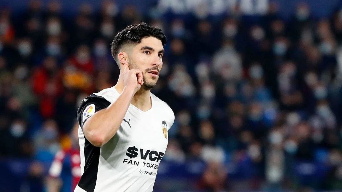 Barselona ispaniyalı futbolçunun transferi üçün razılıq əldə edib