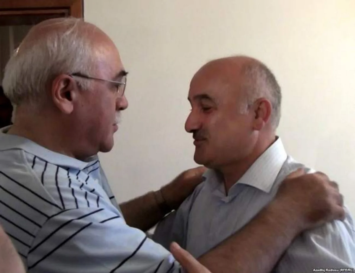 İsa Qəmbər Müsavatın qurultayında səs verəcəyi namizədin adını açıqlayıb