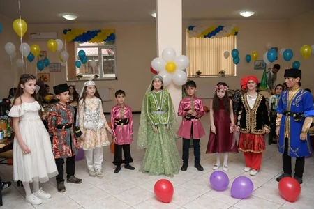 Heydər Əliyev Fondunun təşəbbüsü ilə kimsəsiz və xüsusi qayğıya ehtiyacı olan uşaqlar üçün Novruz şənlikləri keçirilib