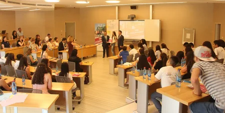 ADA Universiteti və “Təmiz Şəhər” ASC-nin təşkil etdiyi yay düşərgəsi yekunlaşıb