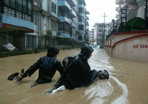 Более 20 человек погибли из-за схода оползней в Непале