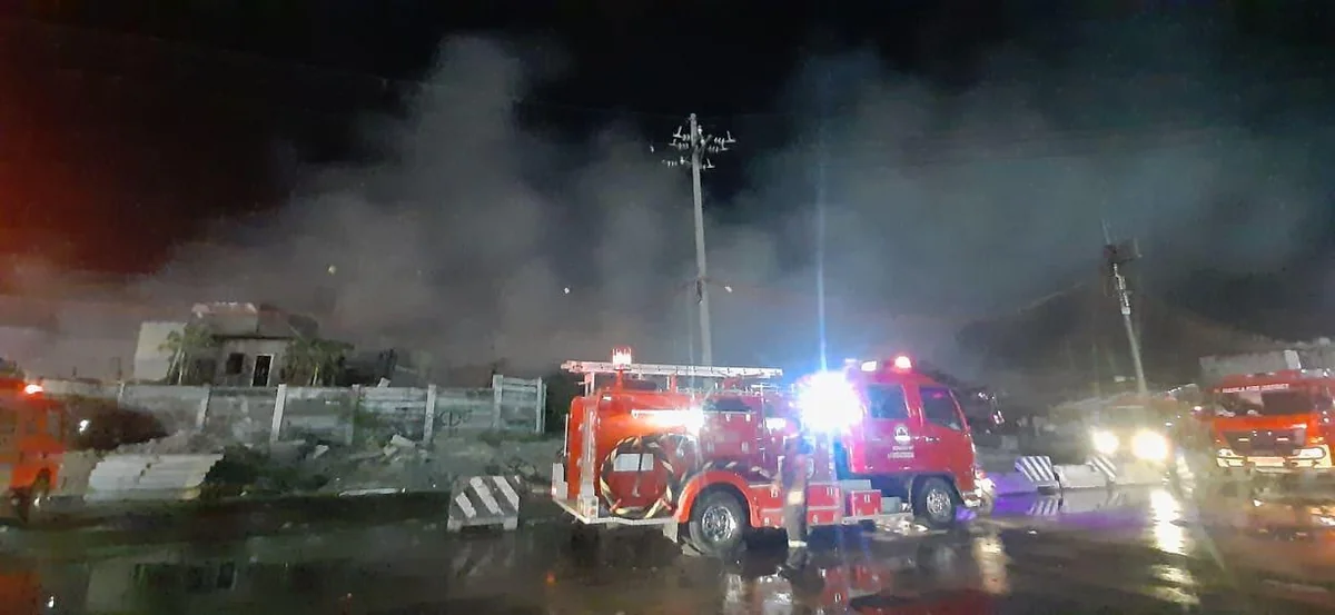 Filippində dörd uşaq yanaraq ölüb