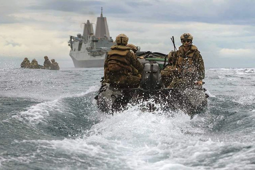 Two US Navy SEALs missing off Somalia coast of are dead, officials say