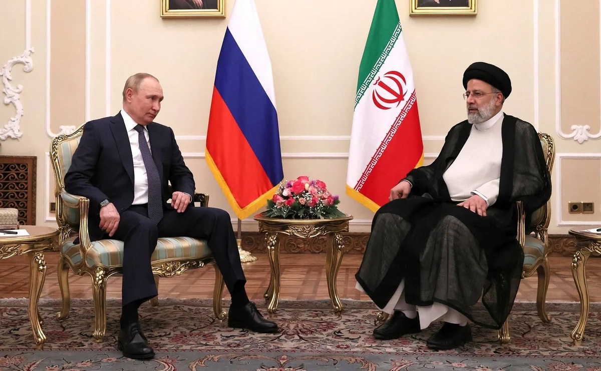 Putin və Rəisi arasında telefon danışığı olub