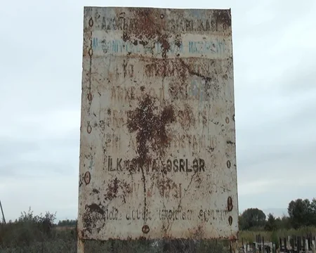 Azərbaycanda tarixi abidə baxımsız vəziyyətə düşüb, ərazisi zibilliyə çevrilib