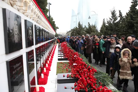 “Neftçi İdman Klubu” və Azərbaycan Cüdo Federasiyası Şəhidlər Xiyabanını ziyarət edib - FOTO