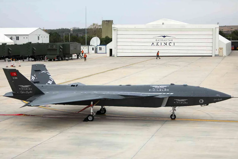 Türkiyənin “Kızılelma” pilotsuz qırıcısının ilk sınaq uçuşu keçirilib