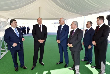 Prezident İlham Əliyev Xızı və Siyəzən rayonlarına səfər edib