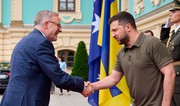 Премьер Австралии заверил Зеленского в непрерывной поддержке Украины