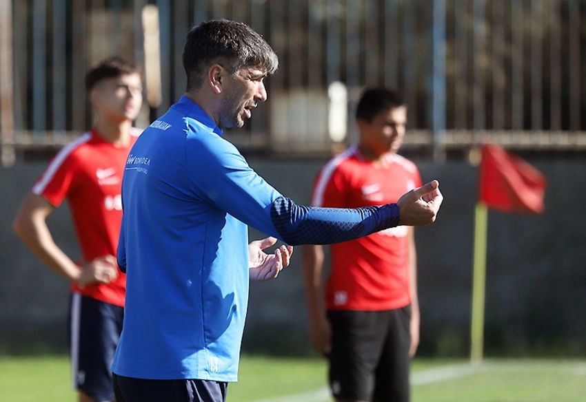 Azərbaycan millisinin baş məşqçisi: Futbolçularımız ölkə çempionatında belə güclü təzyiqlə üzləşmirlər