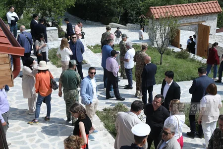Xarici diplomatlar Şuşada Üzeyir Hacıbəyovun ev-muzeyində olublar