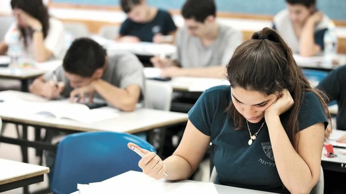 Peşə təhsil müəssisələrinə tələbə qəbulunun II mərhələsinin nəticələri açıqlanıb