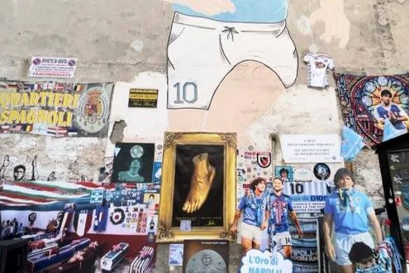 В Неаполе украли картину левой ноги Диего Марадоны