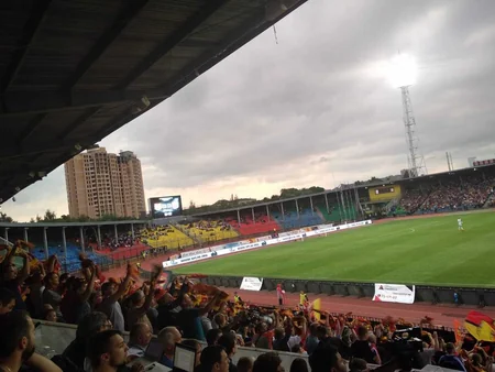 Silahın paytaxtında futbol tamaşası - Rəqibi tərksilah edən Neftçi  - REPORTAJ - VİDEO