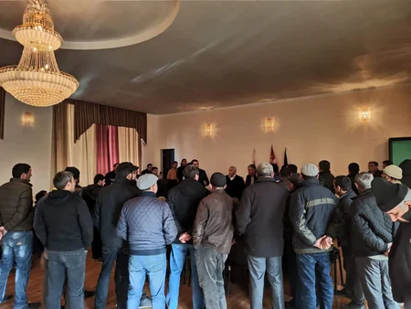 В Грузии в районе компактного проживания азербайджанцев прошла акция протеста - ФОТО