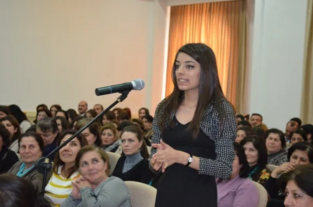Samuxda xalq yazıçısı Çingiz Abdullayevlə görüş keçirilib