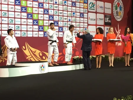 Rövnəq Abdullayev Böyük Dəbilqə turnirinin mükafatlandırma mərasimində iştirak edib