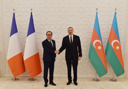 Azərbaycan və Fransa prezidentləri arasında görüş olub