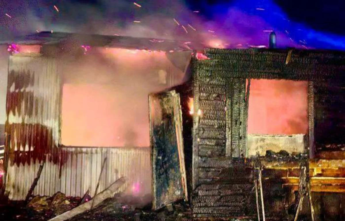 Surqutda bağ evində baş vermiş yanğında 4 nəfər ölüb