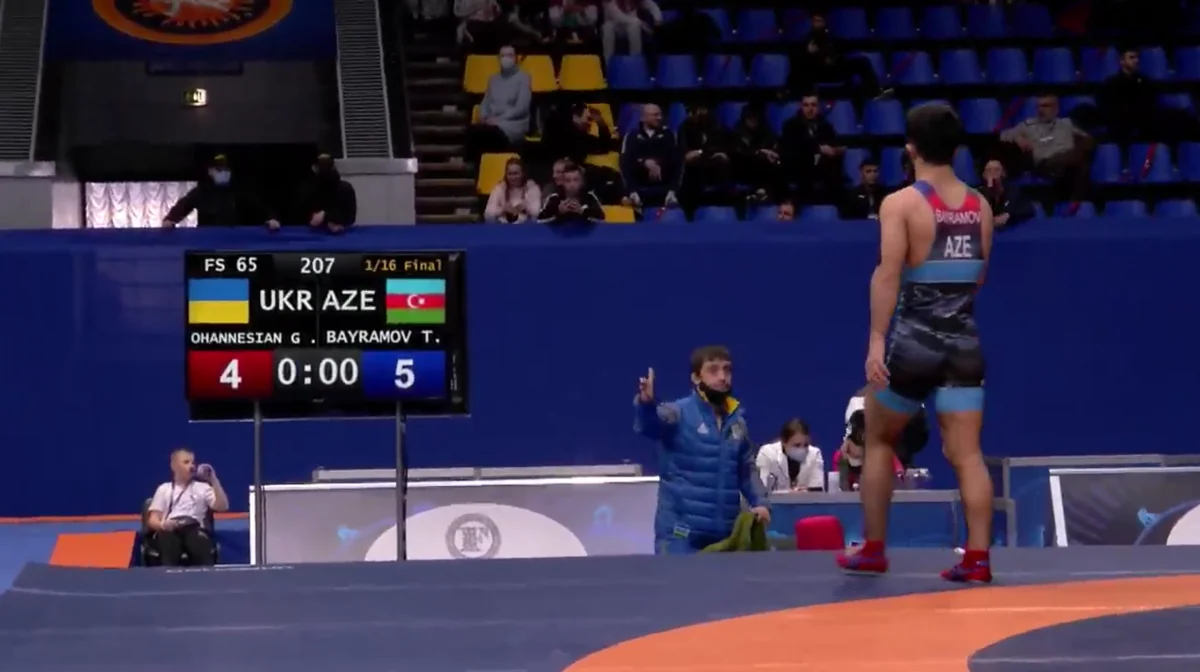 Güləşçimiz ermənini məğlub etdi