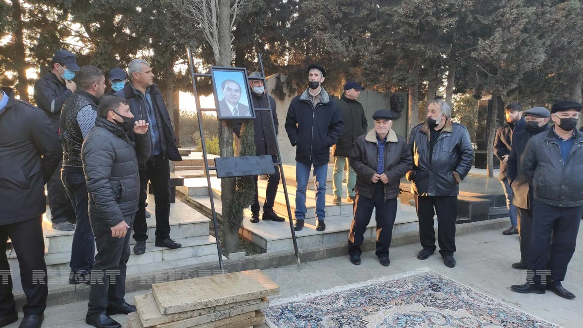 Xalq artisti Kamil Cəlilov dəfn edilib