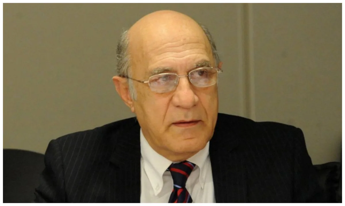 Fikrət Sadıxova Prezidentin fərdi təqaüdü ayrılıb