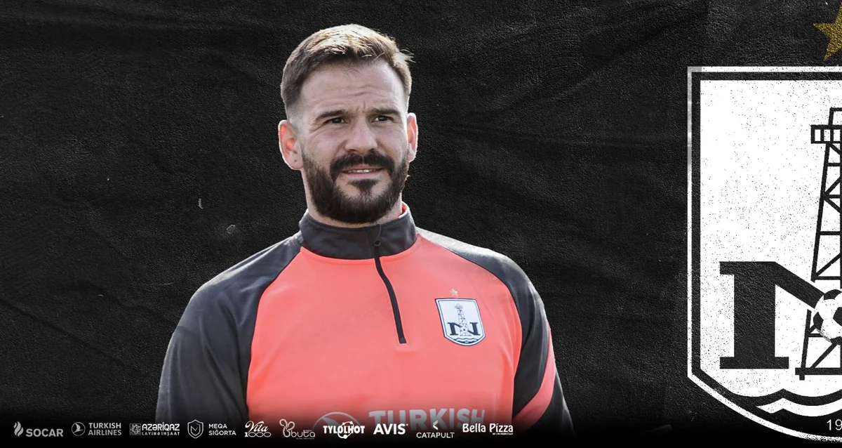 Neftçi klubu məşqçisi ilə müqaviləni uzatdı