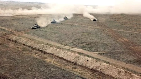 В ходе широкомасштабных учений проведены боевые стрельбы в дневное время