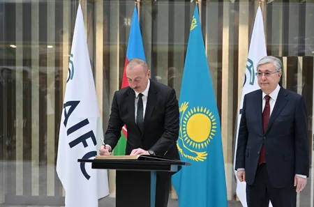 Azərbaycan və Qazaxıstan prezidentləri Astana Beynəlxalq Maliyyə Mərkəzində olublar - YENİLƏNİB