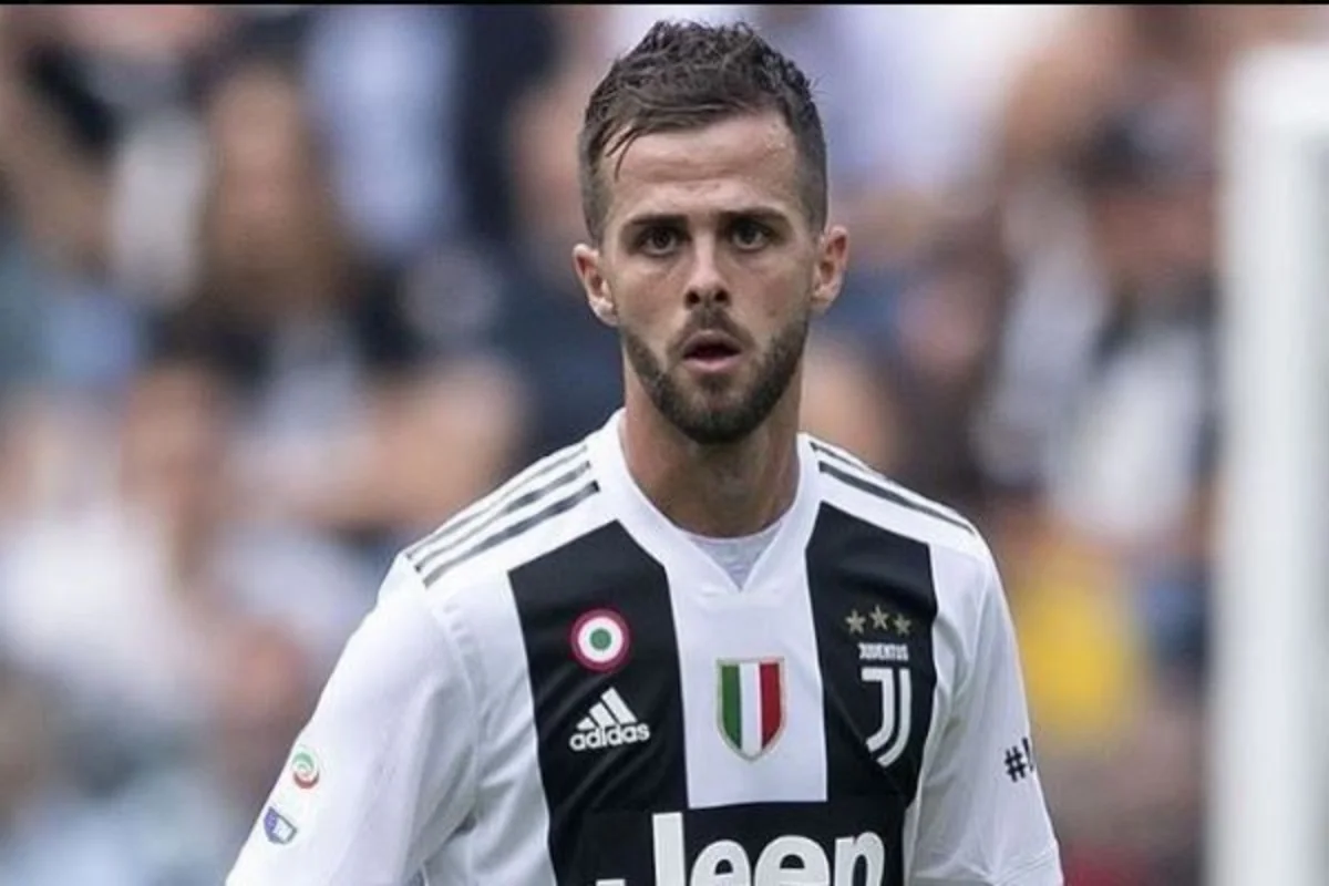 Barselonanın yeni transferində koronavirus aşkarlandı