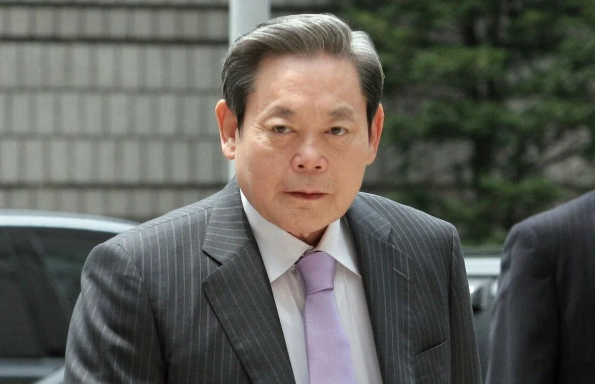 Late Samsung chief's family to pay record inheritance tax