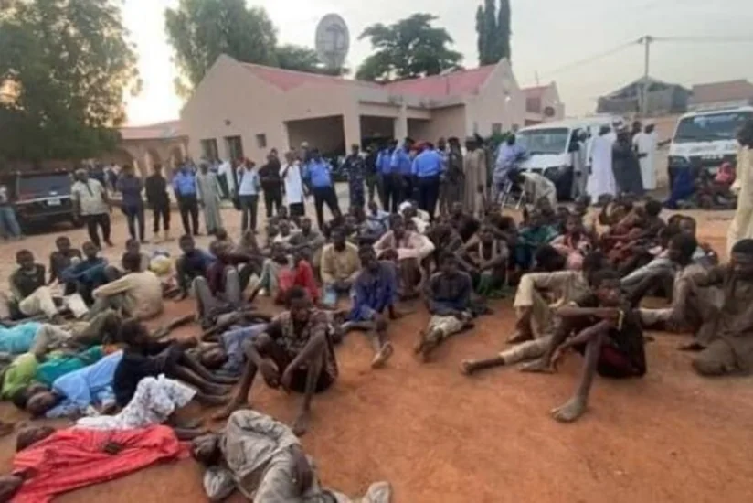 В Нигерии полиция освободила более 180 человек, похищенных бандитами