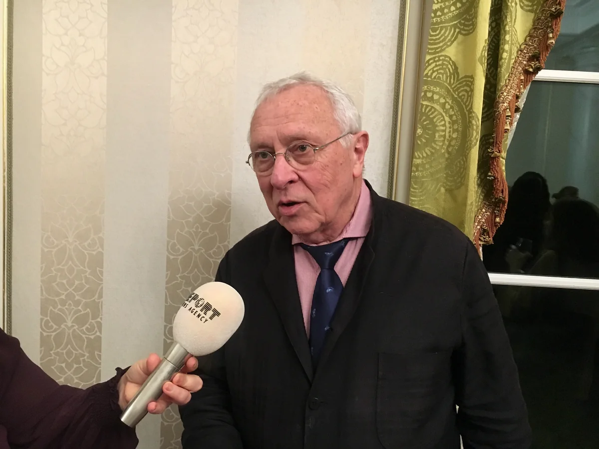 French writer: Azerbaijan differs from other Muslim countries for women's role in society