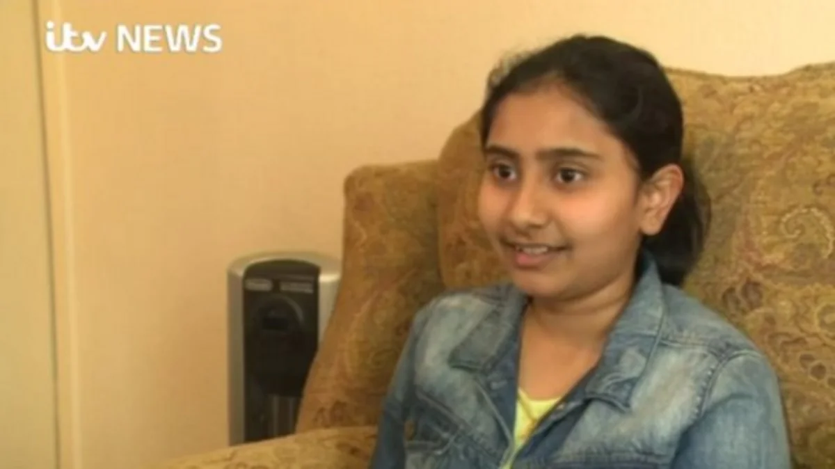 12-year-old British girl beats Albert Einstein and Stephen Hawking in IQ test
