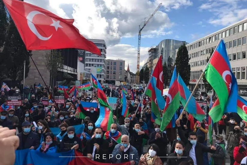 Nürnberqdə “Erməni terroruna yox” şüarı ilə yürüş-mitinqi keçirilib