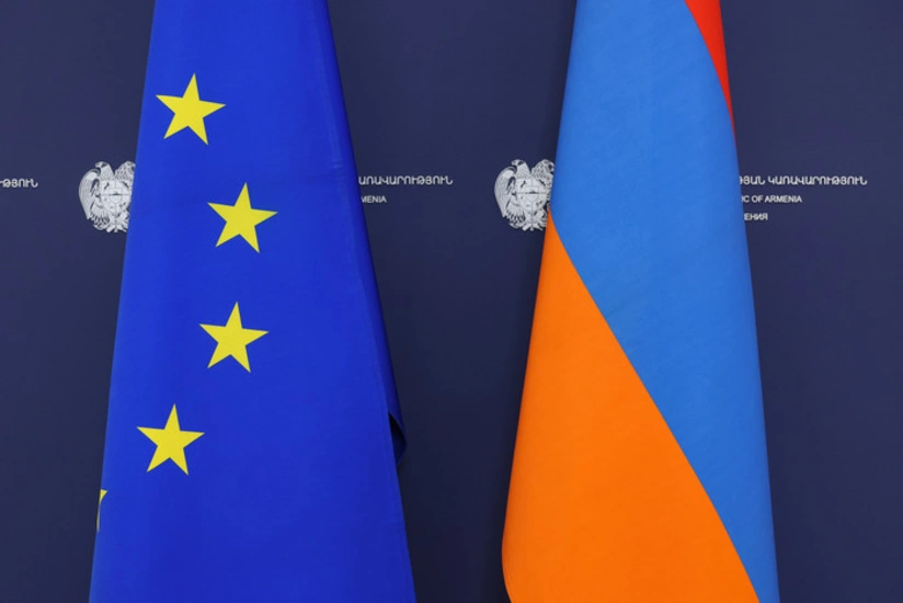 Aİ-nin Cənubi Qafqaz üzrə xüsusi nümayəndəsi Paşinyanla görüşüb