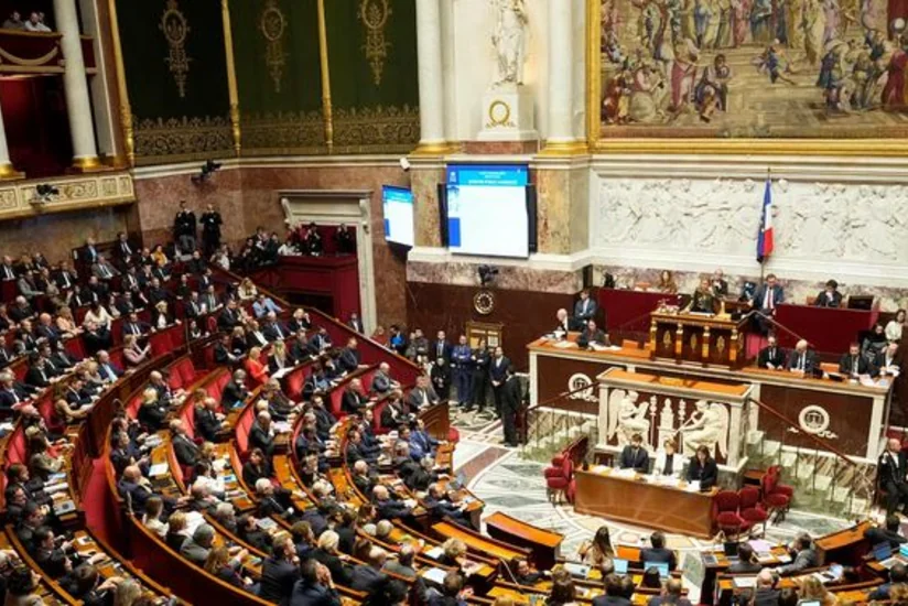 Senatın qətnamə şousu: Fransanın iflasa məhkum siyasəti - ŞƏRH