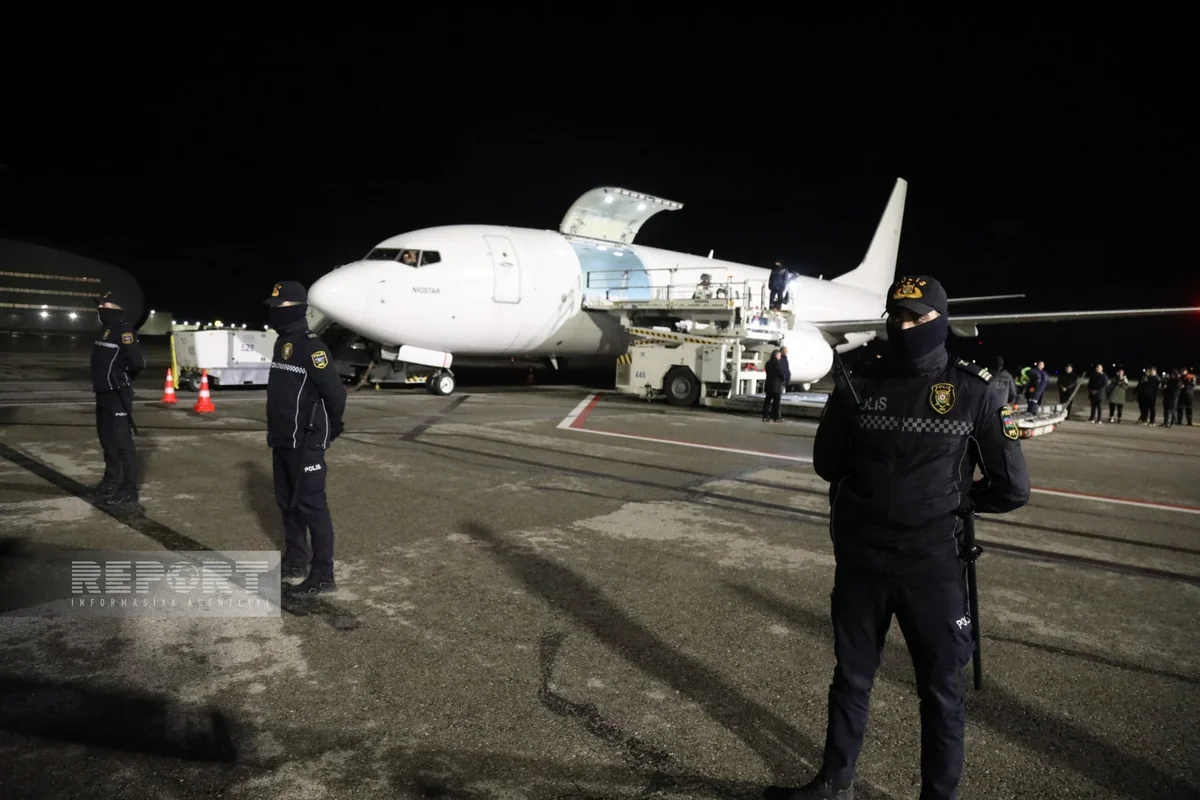 Qazaxıstanda təyyarə qəzasında həlak olan 24 nəfərin nəşi Bakıya gətirilib