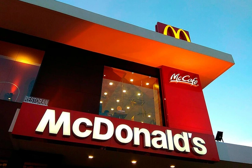 “McDonald's”ın xalis mənfəəti 22% azalıb