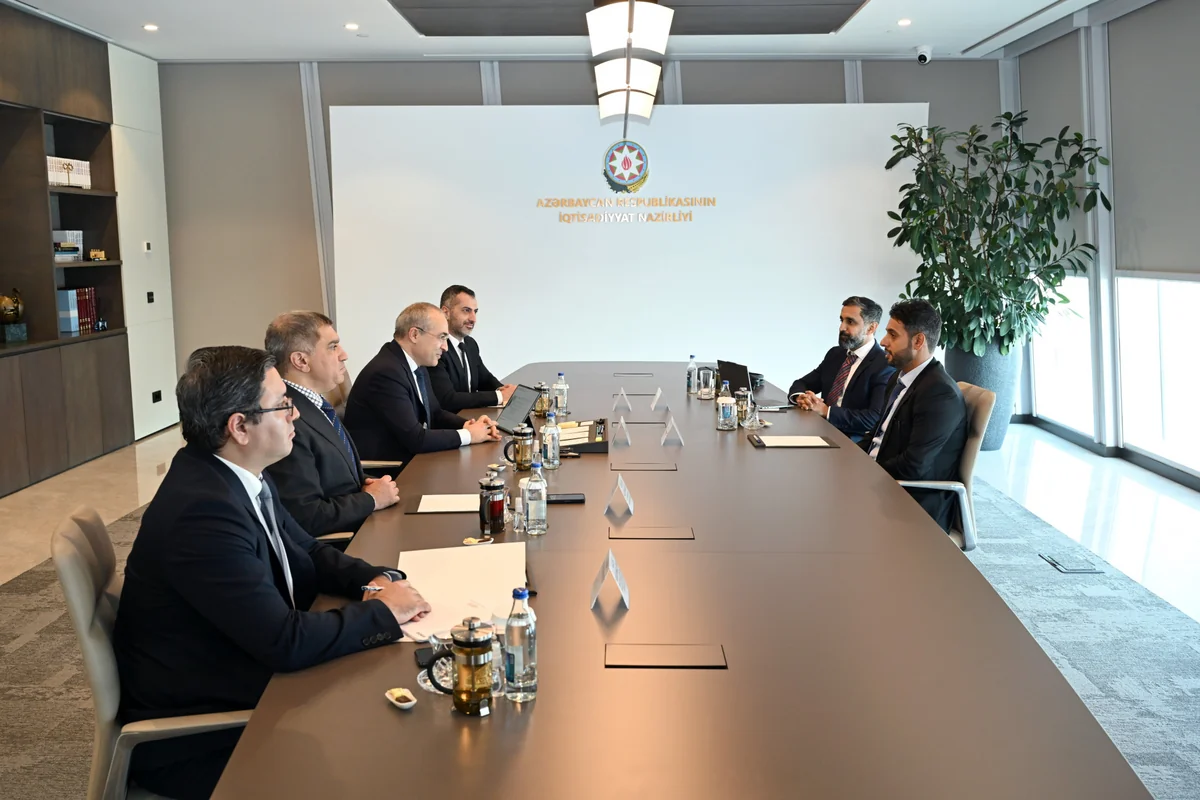 Обсуждены совместные инвестиционные проекты Suhail Bahwan Group Holding в Азербайджане