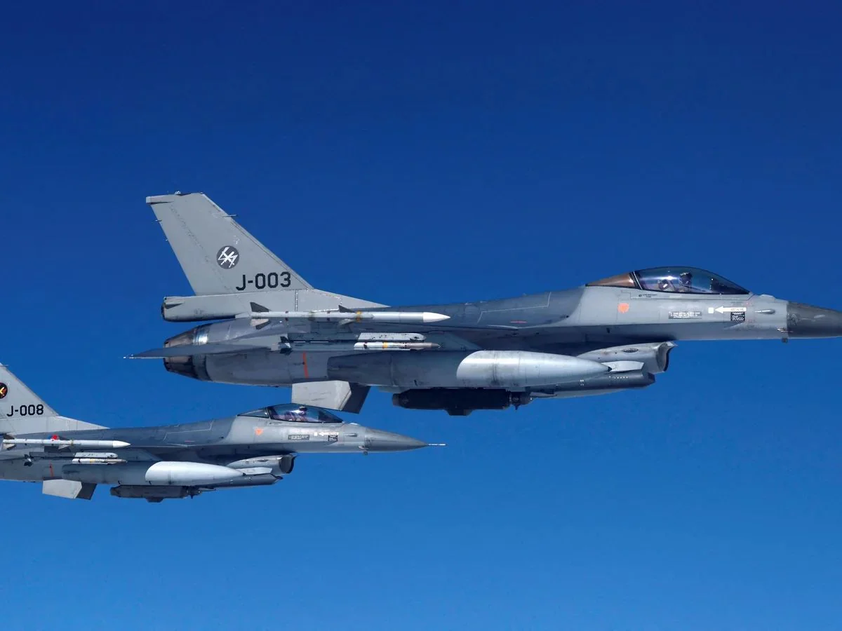 Нидерланды поставят Украине ракеты для F-16