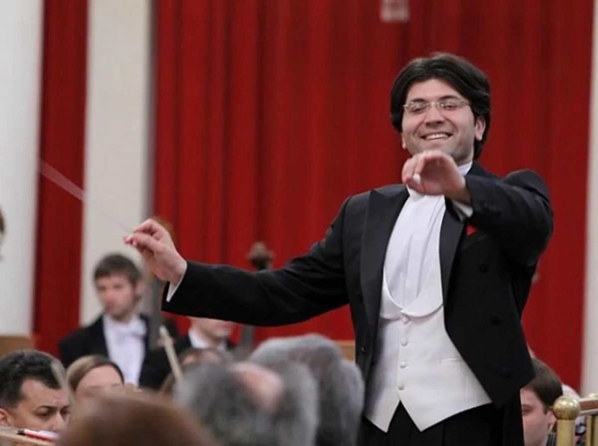 Azərbaycanın tanınmış dirijoru Almaniyada keçirilən festivaldan qayıdıb