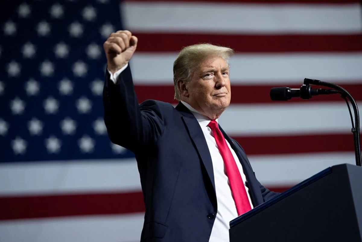 Трамп поблагодарил Ким Чен Ына за проведение парада без ядерных ракет