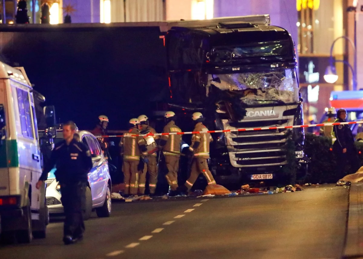 Truck driver crashes into crowd in US, casualties reported
